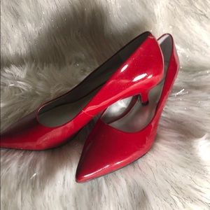 Trotters kitten heels